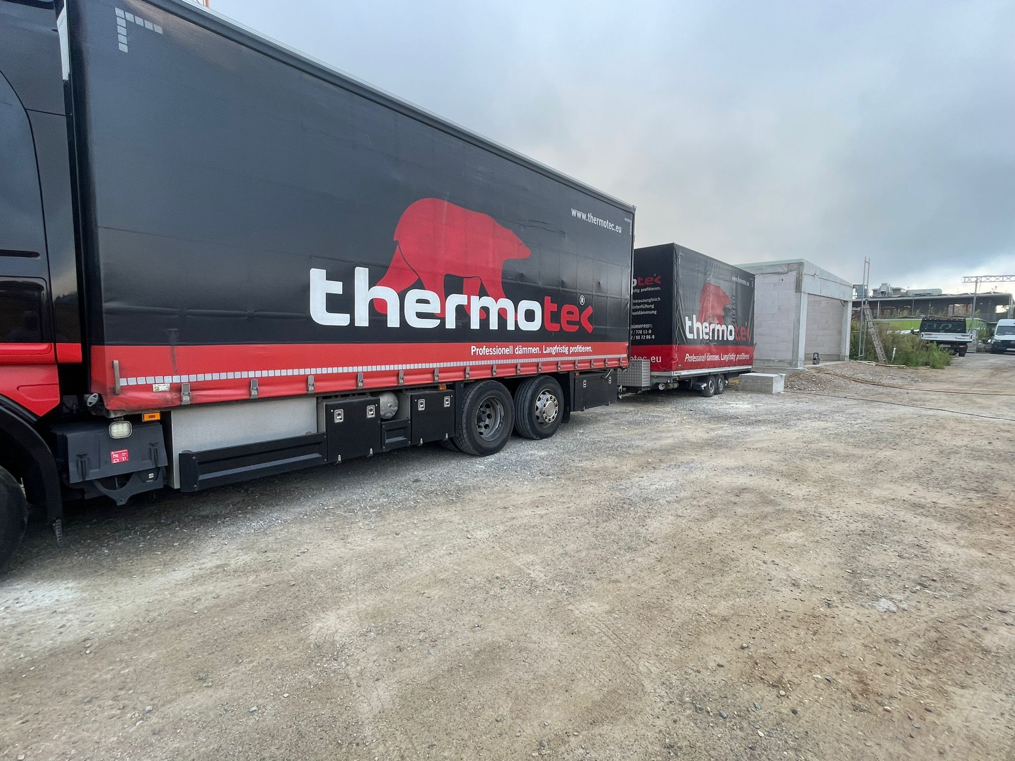 Thermotek Poolhinterfüllung