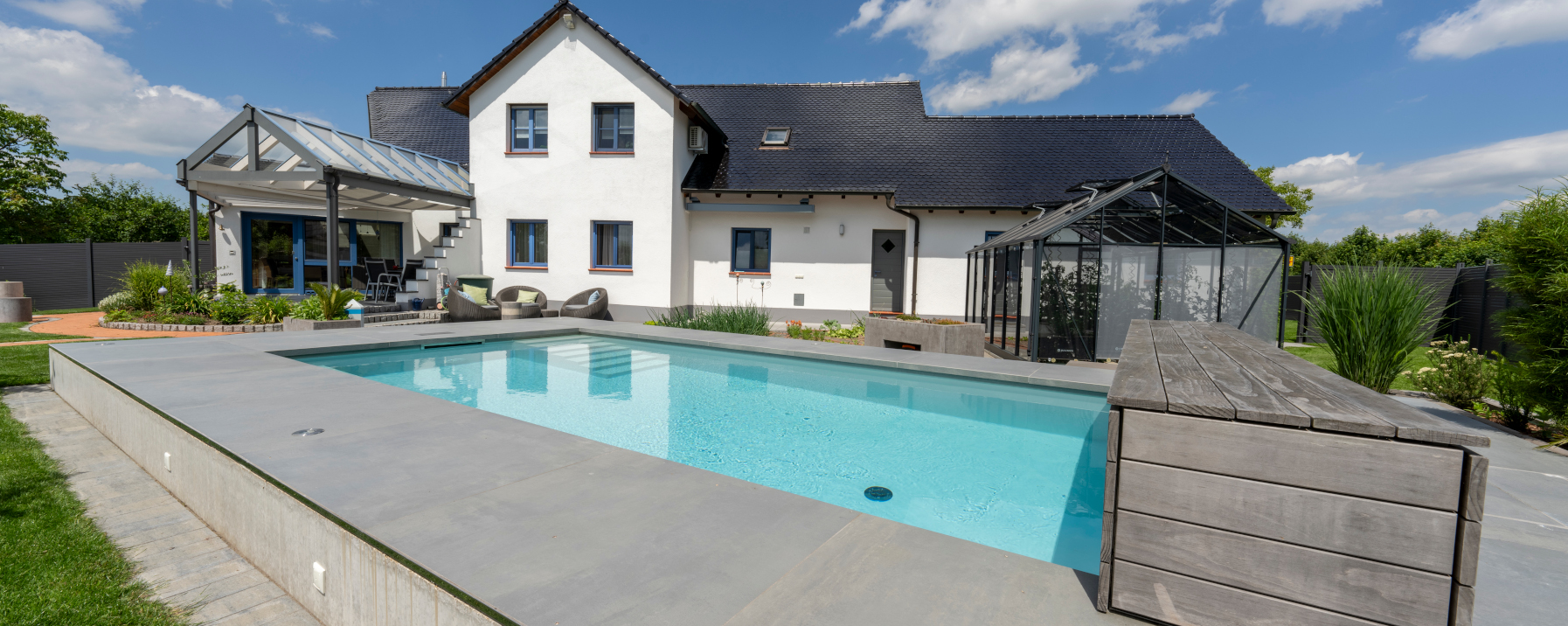 Pool in Dinkelsbühl Poolbecken GFK Pool Poolbeleuchtung
